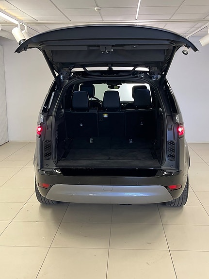 Land Rover Discovery 4 of 5