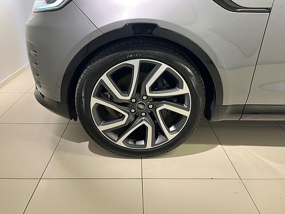 Land Rover Discovery 7 of 12