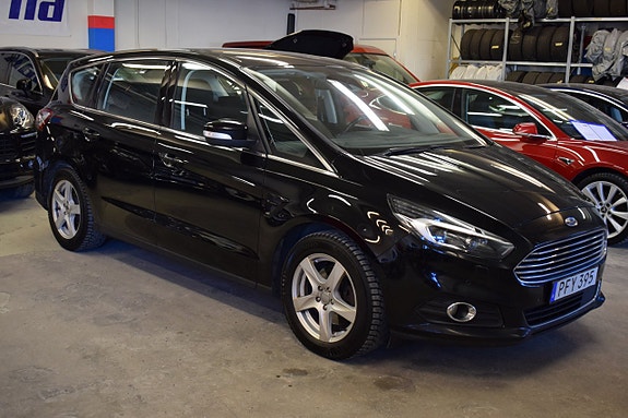 Ford S-MAX 2 of 5