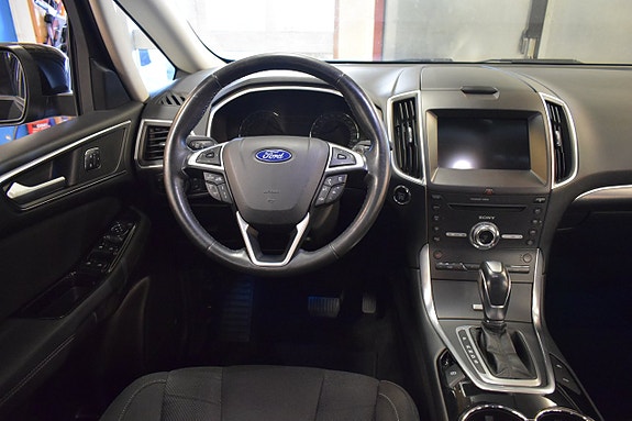 Ford S-MAX 6 of 25
