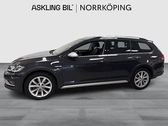 Volkswagen Golf Alltrack 3 of 5