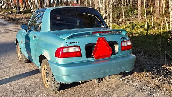 Suzuki X-90 3 of 4