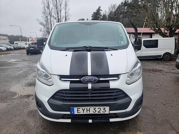 Ford Transit Custom 3 of 5