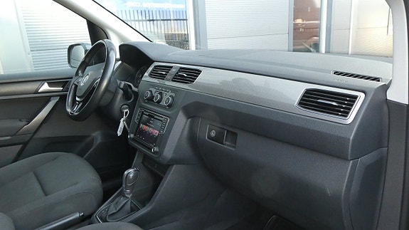 Volkswagen Caddy 12 of 24