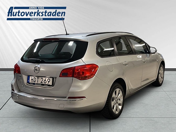 Opel Astra 3 of 5