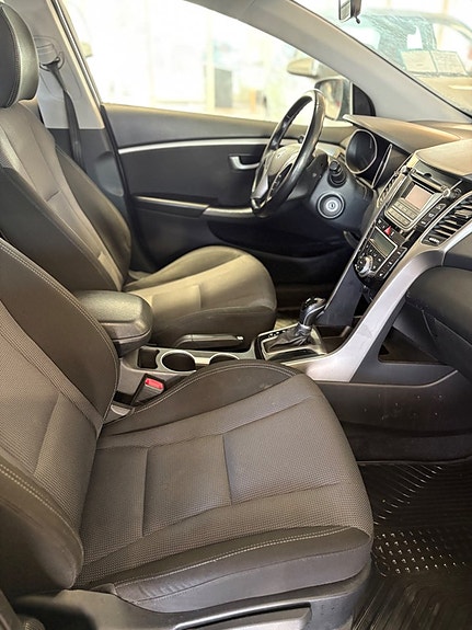 Hyundai i30 5 of 5