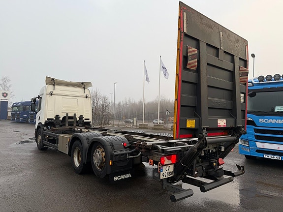 Scania P 500 6x2*4 2 of 9