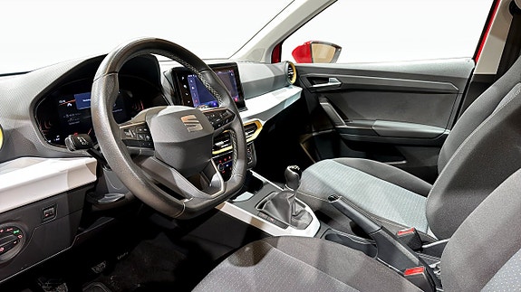 Seat Arona 7 of 19
