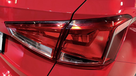 Seat Arona 13 of 19