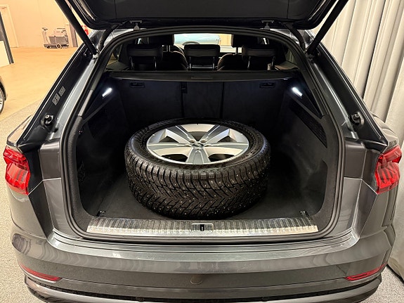 Audi Q8 6 of 17