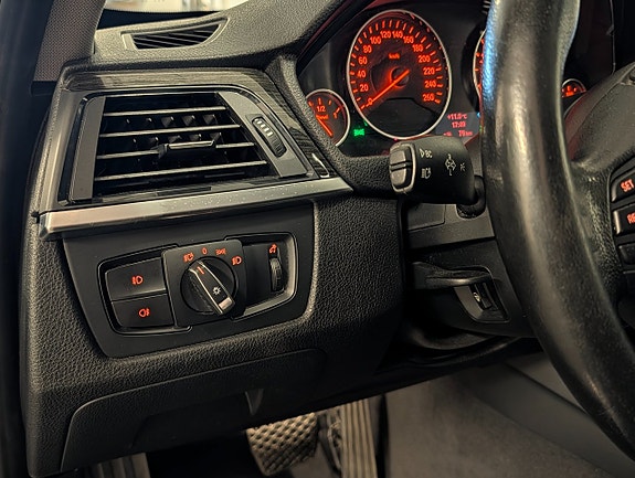 BMW 320 5 of 5
