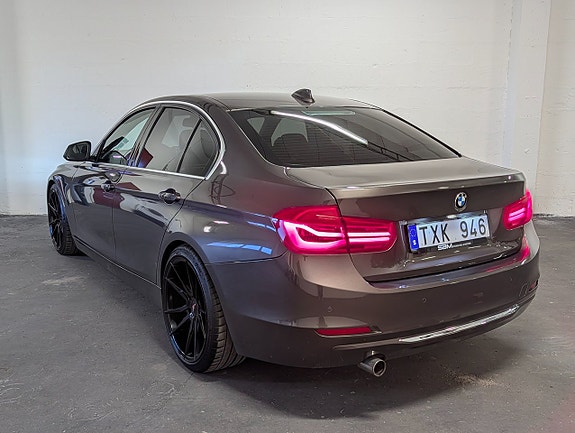 BMW 320 12 of 25