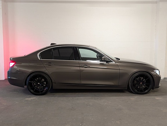 BMW 320 14 of 25