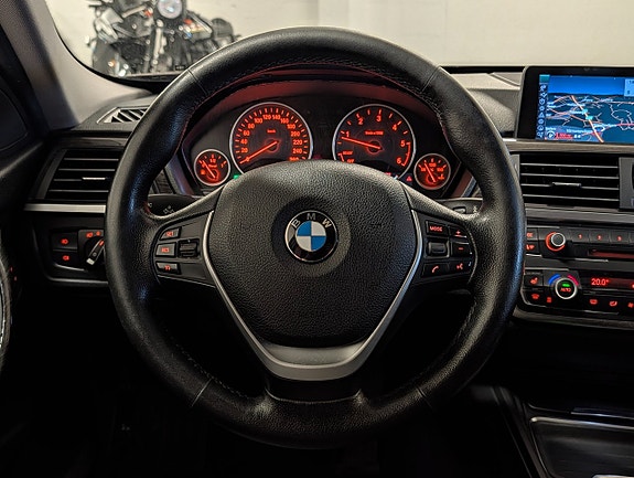BMW 320 6 of 25