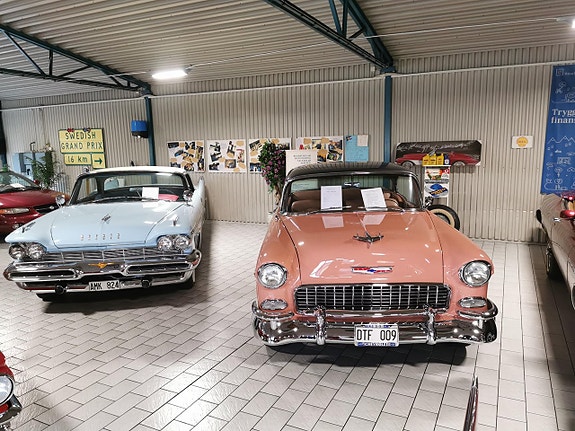 Ford Thunderbird 20 of 26