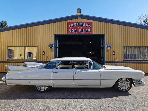 Ford Thunderbird 23 of 26