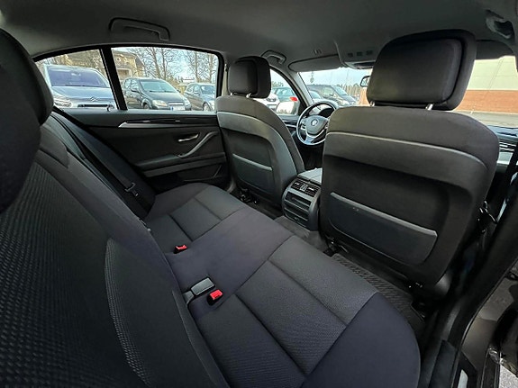 BMW 520d 15 of 23