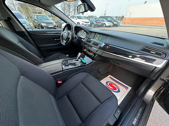 BMW 520d 13 of 23
