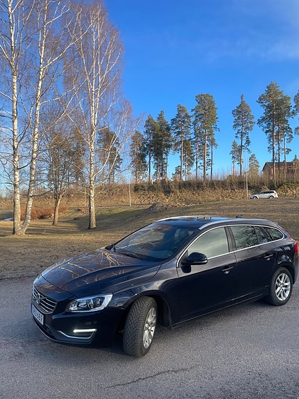 Volvo V60 13 of 19