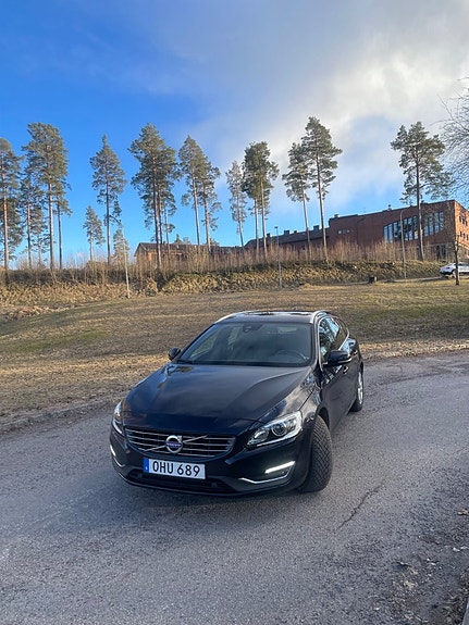 Volvo V60 14 of 19