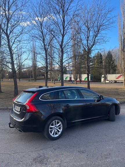 Volvo V60 6 of 19