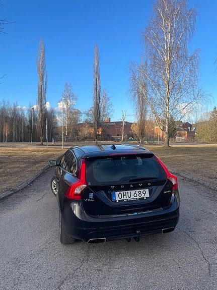 Volvo V60 7 of 19