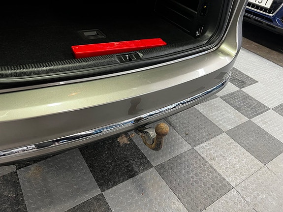 Volkswagen Passat 10 of 15