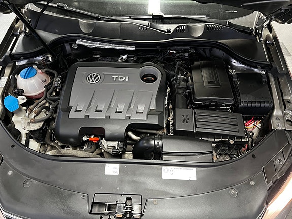 Volkswagen Passat 15 of 15