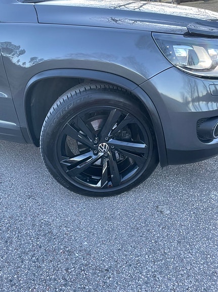 Volkswagen Tiguan 21 of 29