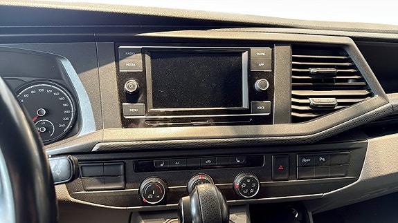 Volkswagen Transporter 12 of 12
