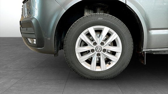 Volkswagen Transporter 9 of 12