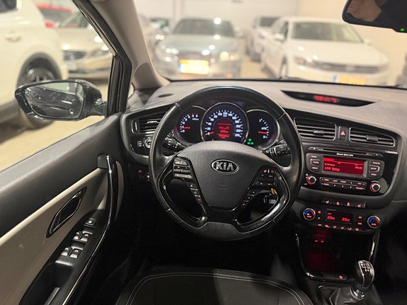 Kia Ceed 10 of 19