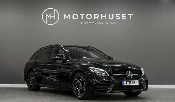 Mercedes-Benz C300 3 of 5