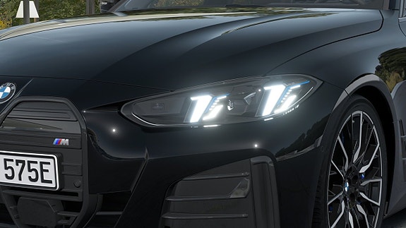 BMW i4 6 of 13