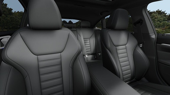BMW i4 10 of 13