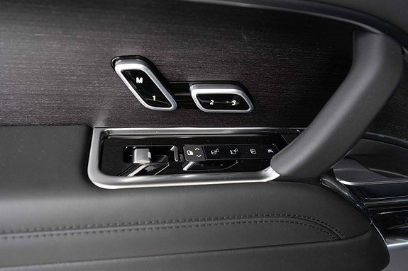 Land Rover Range Rover 19 of 21