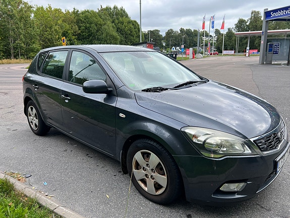 Kia Ceed 6 of 12