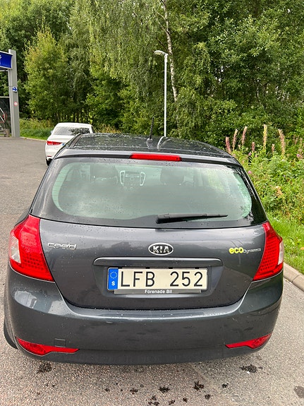 Kia Ceed 7 of 12