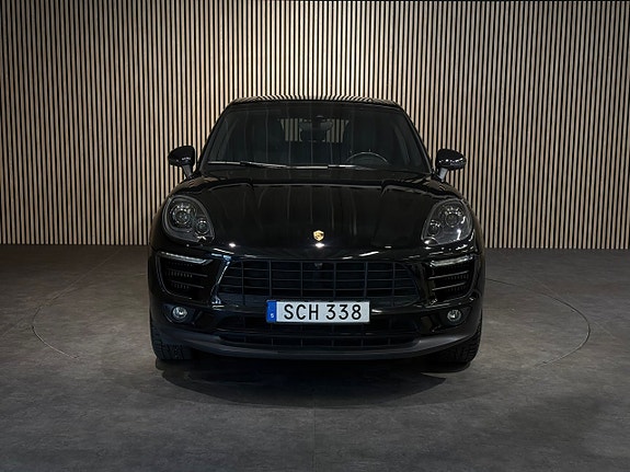 Porsche Macan S 9 of 30