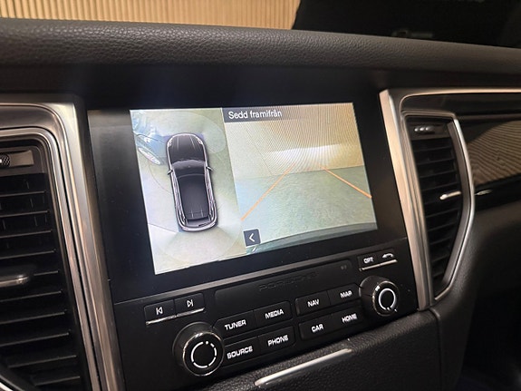 Porsche Macan S 24 of 30