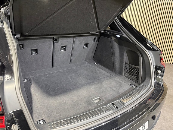 Porsche Macan S 30 of 30