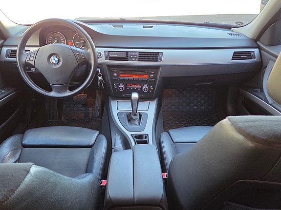 BMW 325d 3 of 5