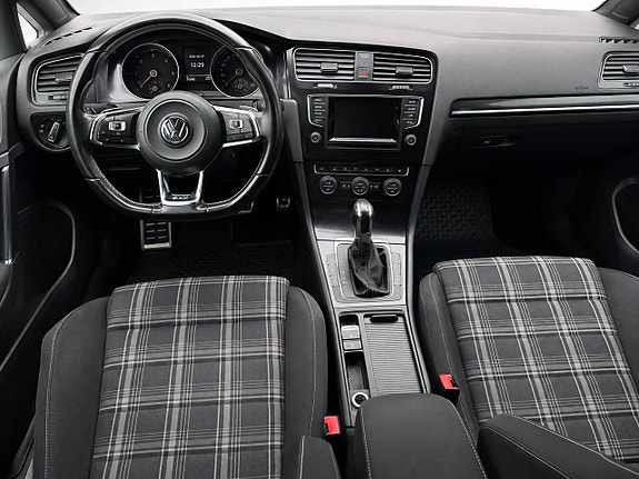 Volkswagen Golf I 9 of 12