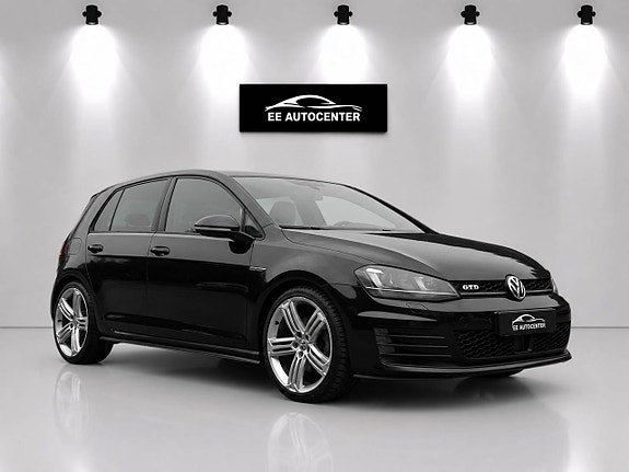 Volkswagen Golf I 7 of 12