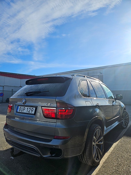 BMW X5 3 of 6