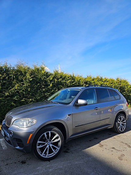 BMW X5 2 of 6
