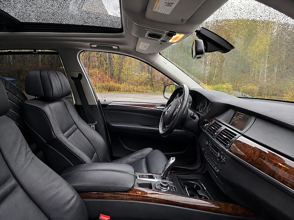 BMW X5 6 of 6