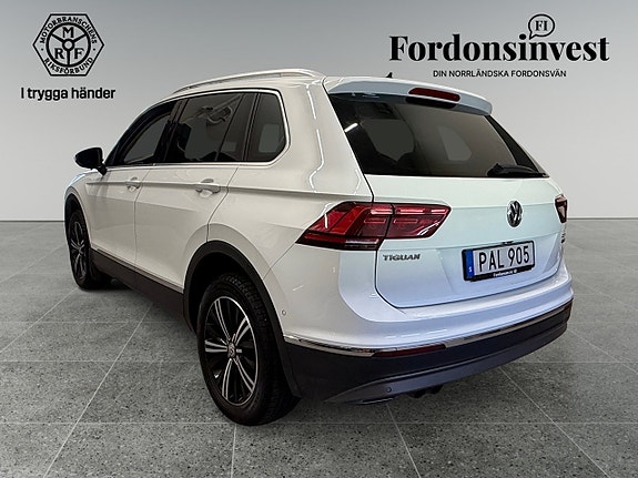Volkswagen Tiguan 5 of 5