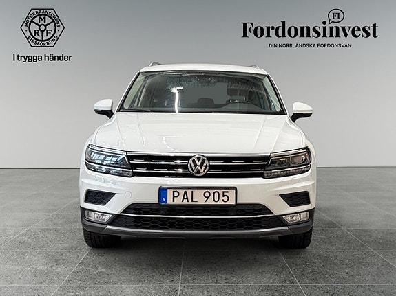 Volkswagen Tiguan 8 of 23