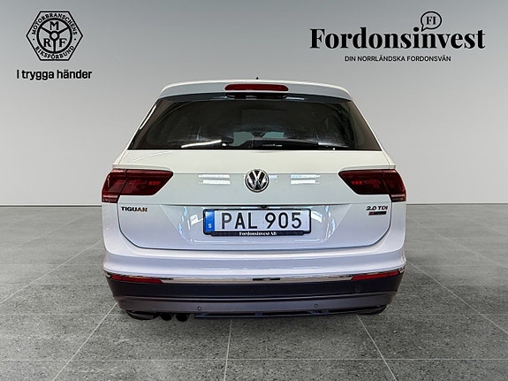 Volkswagen Tiguan 4 of 5